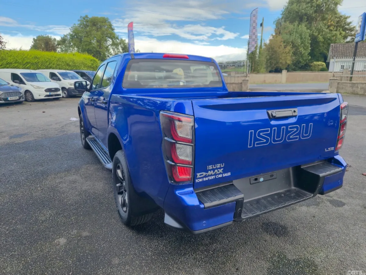Isuzu D-Max Pick Up, Diesel, 2026, Blue