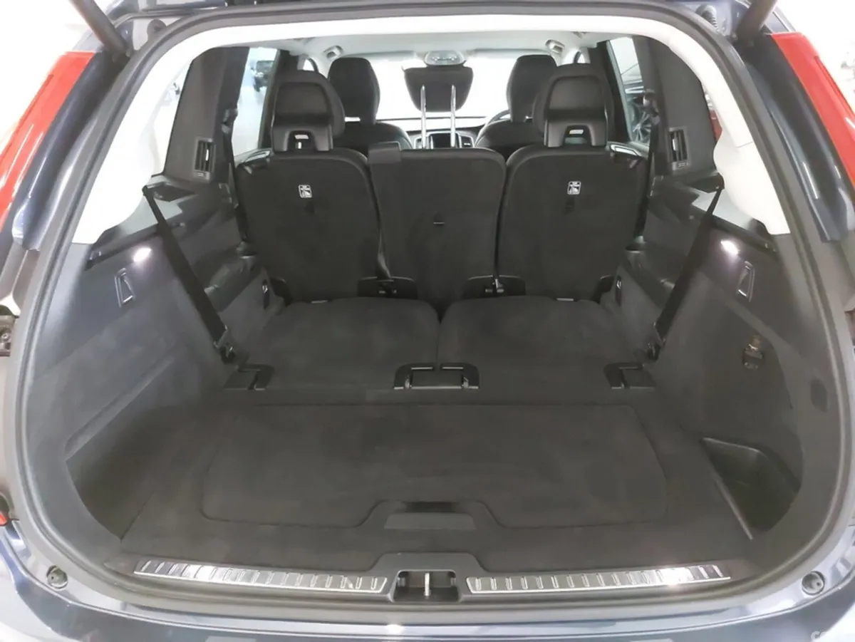 Volvo XC90 SUV, Petrol Plug-in Hybrid, 2024, Blue