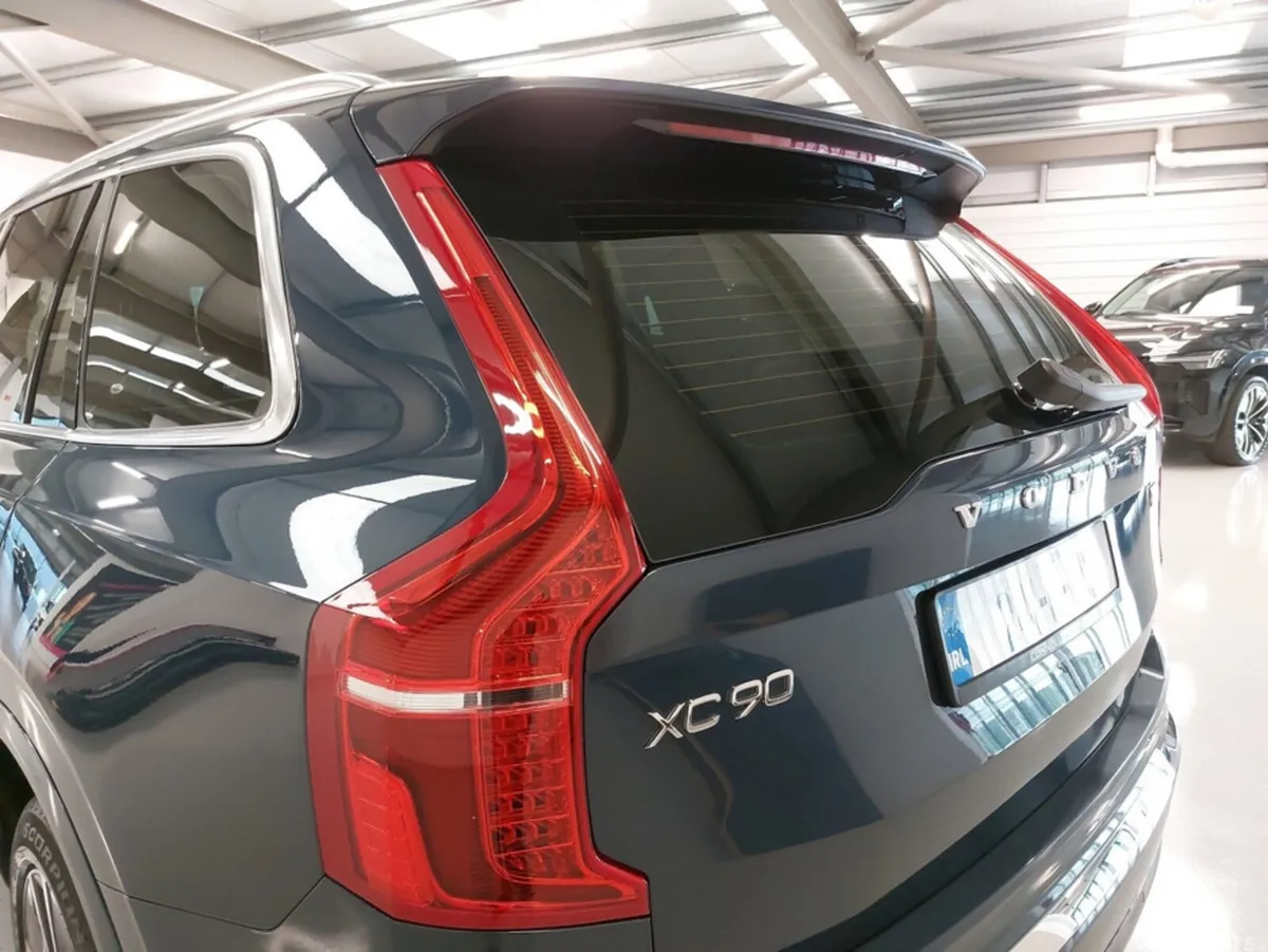 Volvo XC90 SUV, Petrol Plug-in Hybrid, 2024, Blue