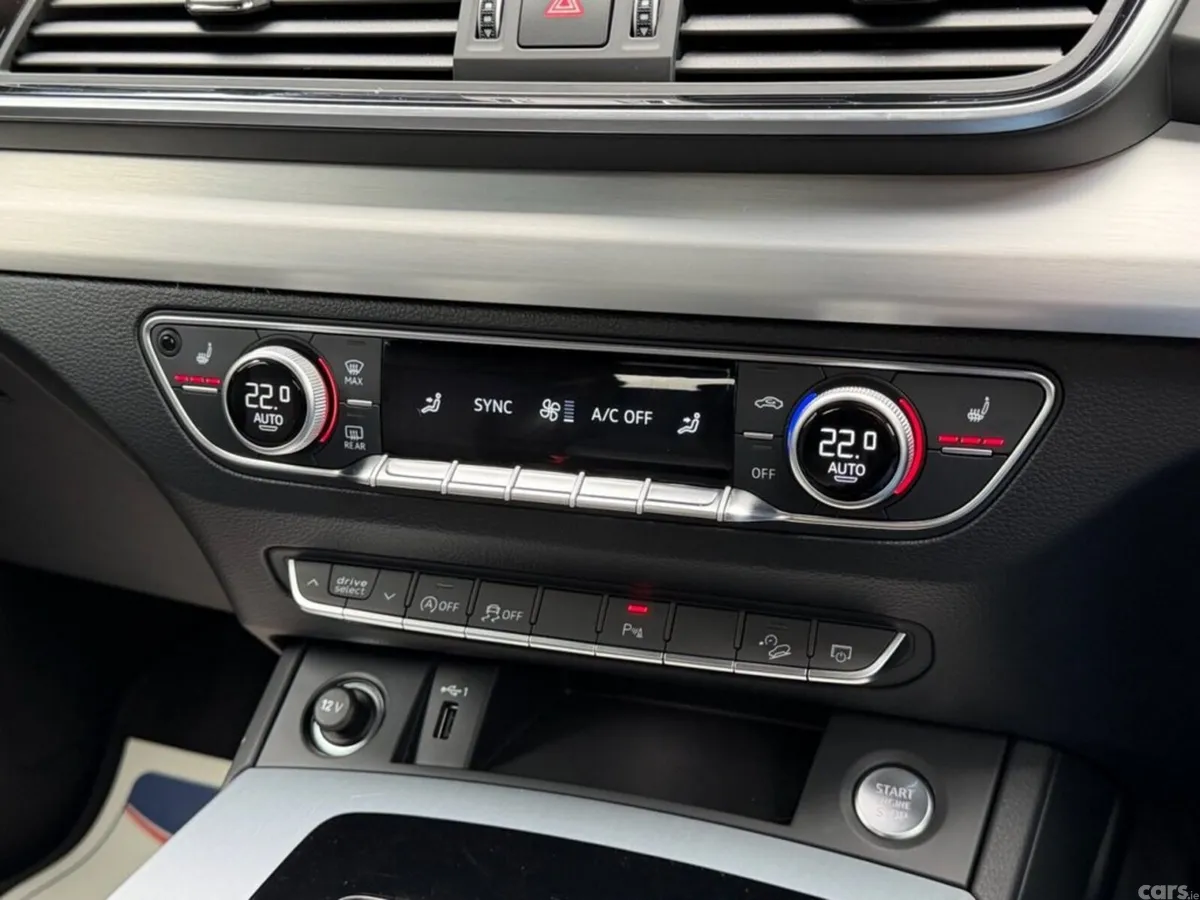 Audi Q5 SUV, Diesel Hybrid, 2023, Green