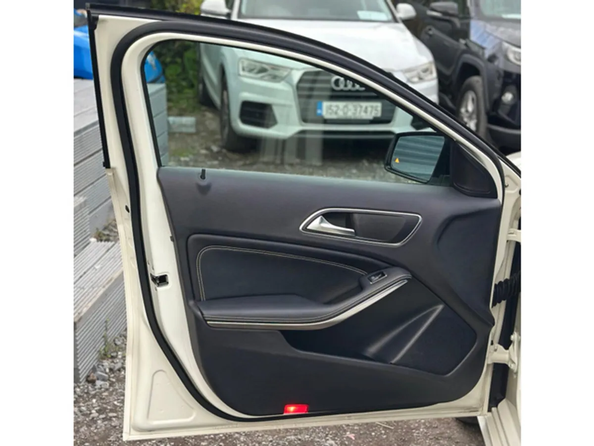 Mercedes-Benz A-Class Hatchback, Petrol, 2015, White