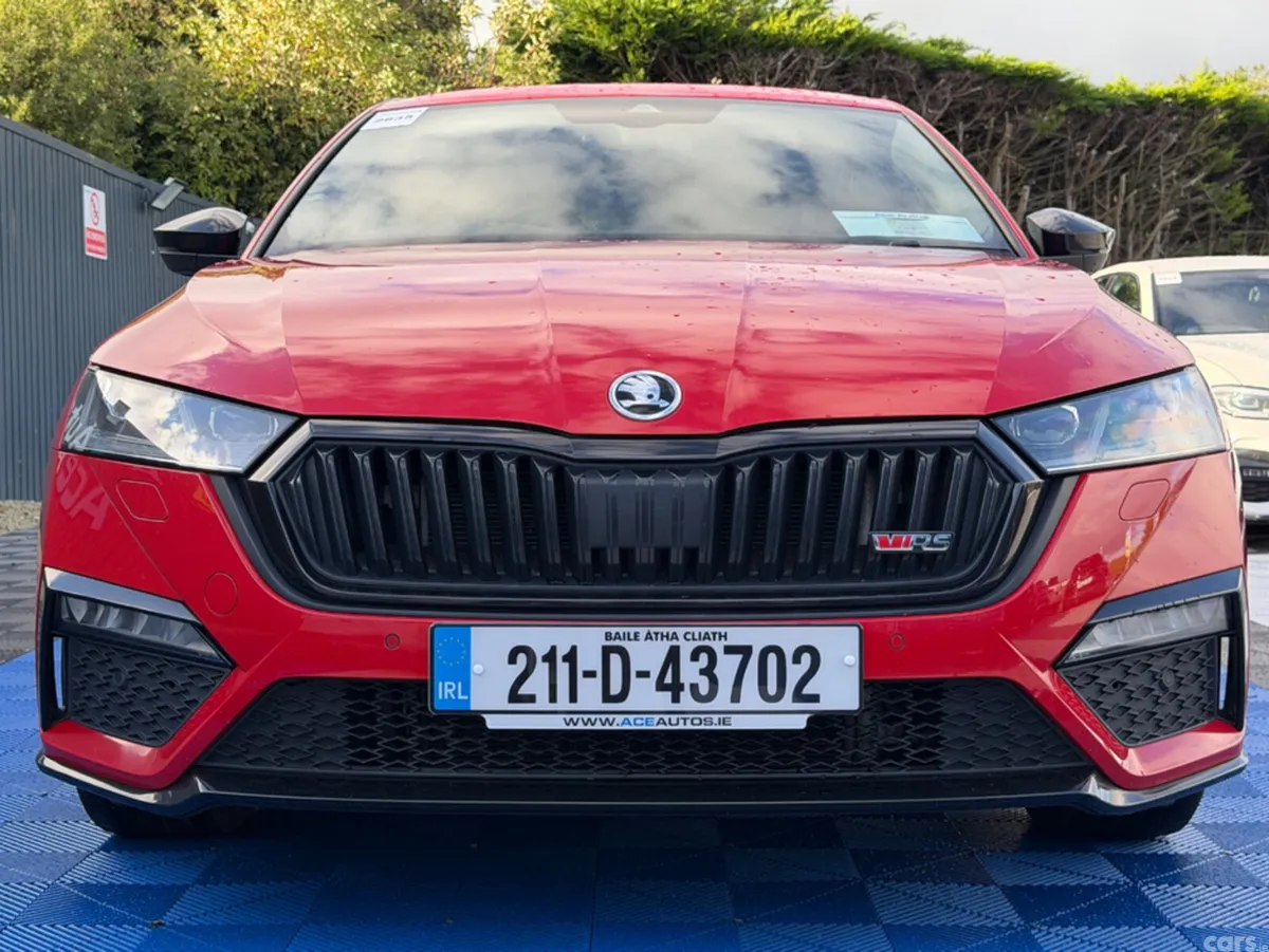 Skoda Octavia Saloon, Petrol Plug-in Hybrid, 2021, Red