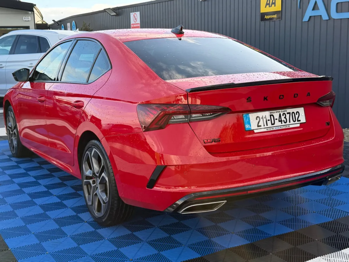 Skoda Octavia Saloon, Petrol Plug-in Hybrid, 2021, Red