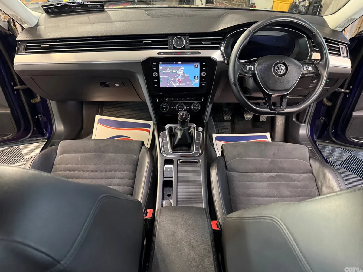 Volkswagen Passat Saloon, Diesel, 2018, Blue