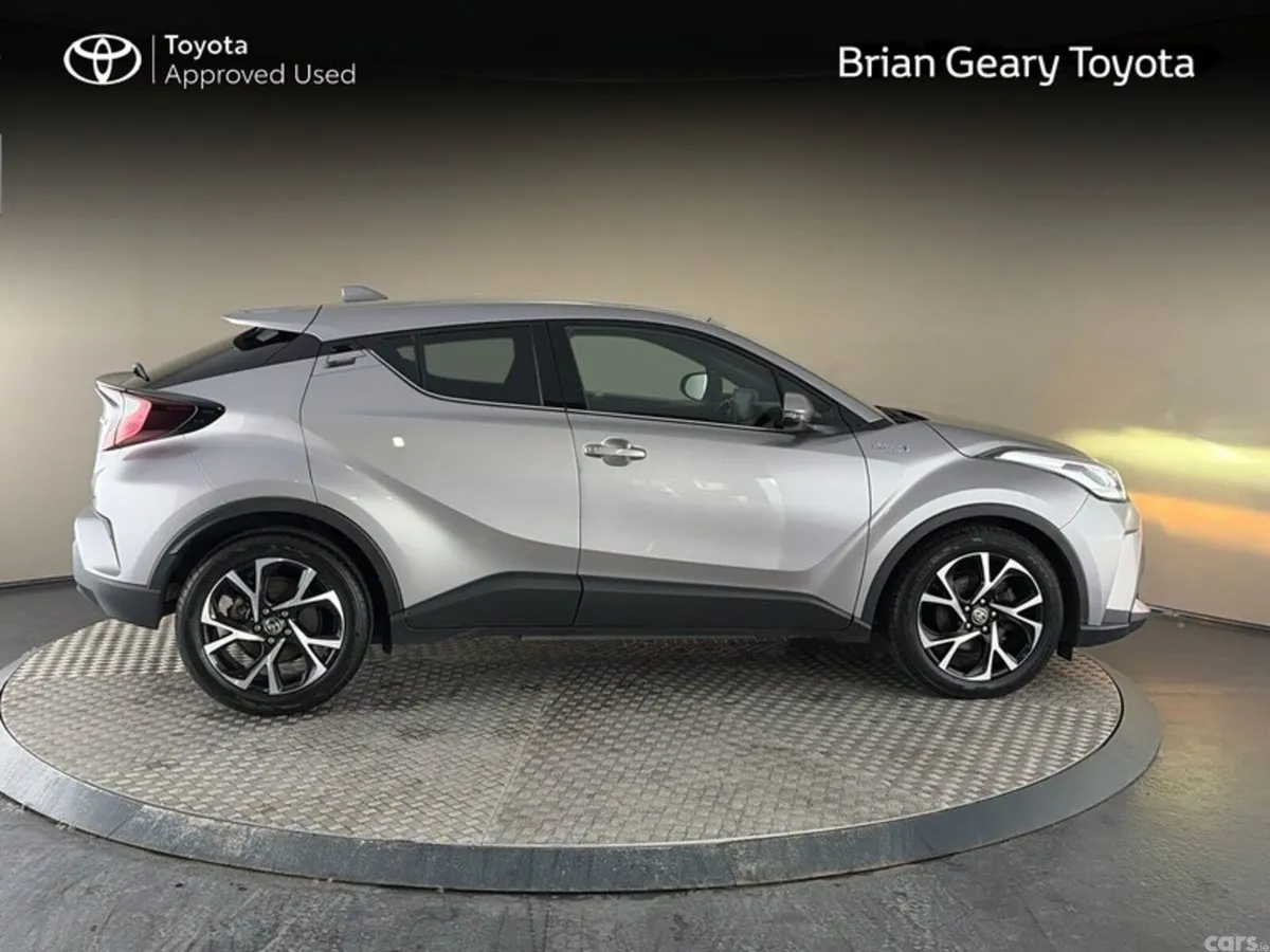 Toyota C-HR SUV, Petrol Hybrid, 2022, Grey
