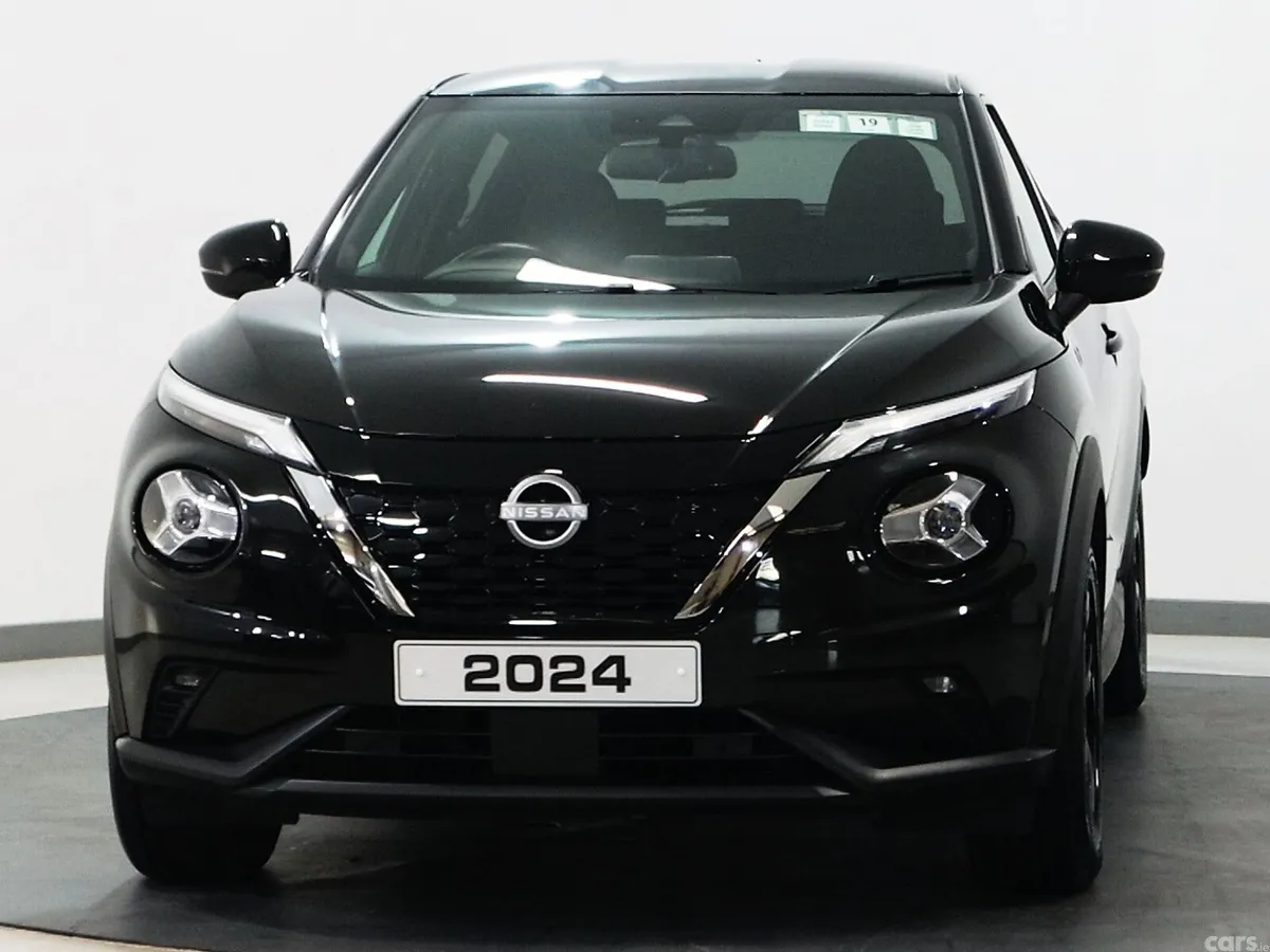 Nissan Juke SUV, Petrol Hybrid, 2024, Black