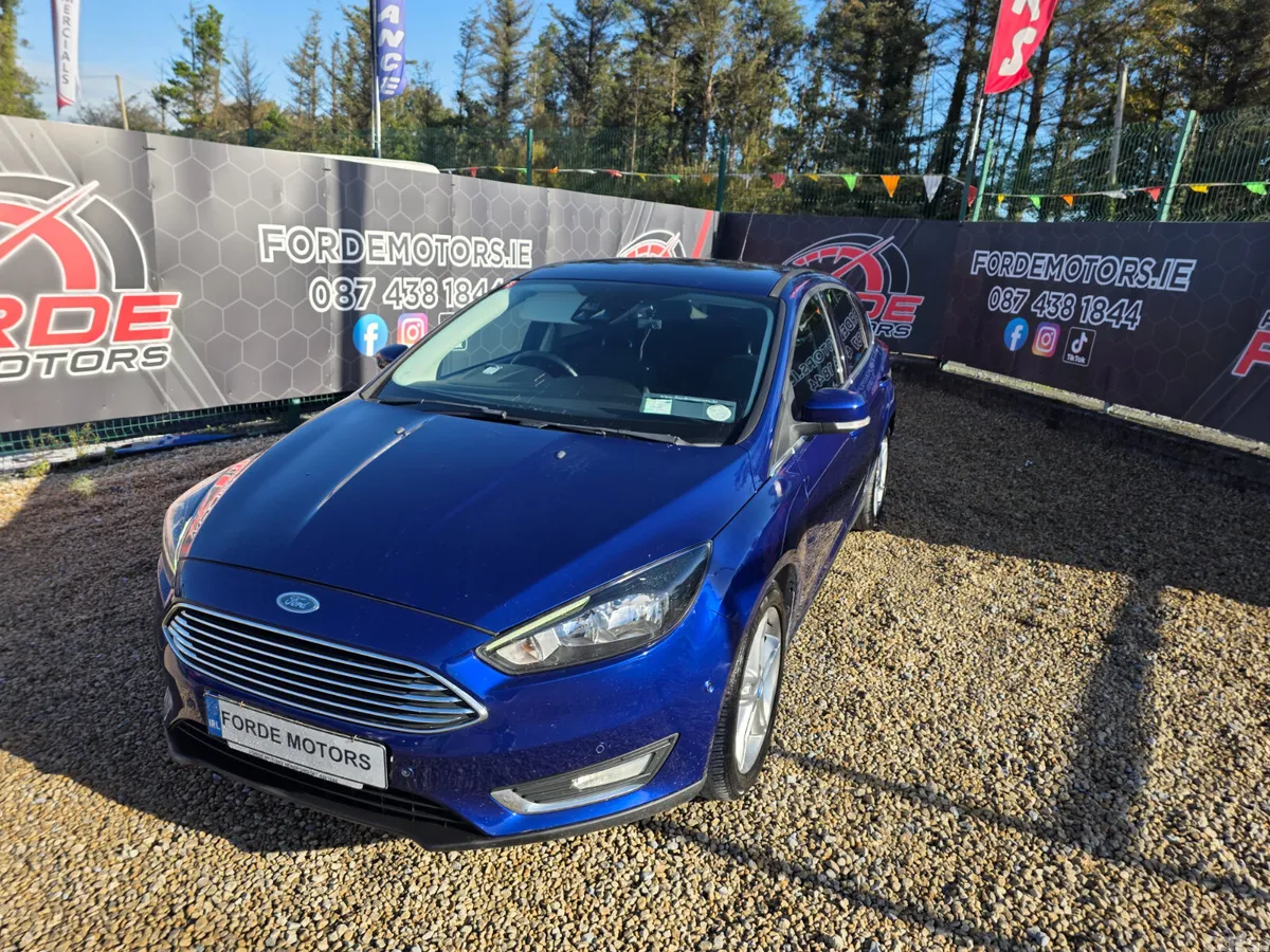 Ford Focus Hatchback, Diesel, 2015, Blue