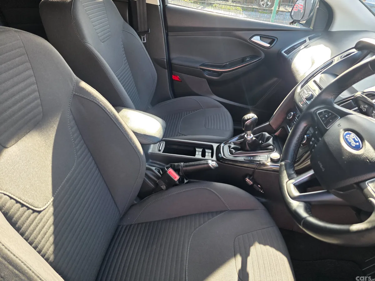 Ford Focus Hatchback, Diesel, 2015, Blue