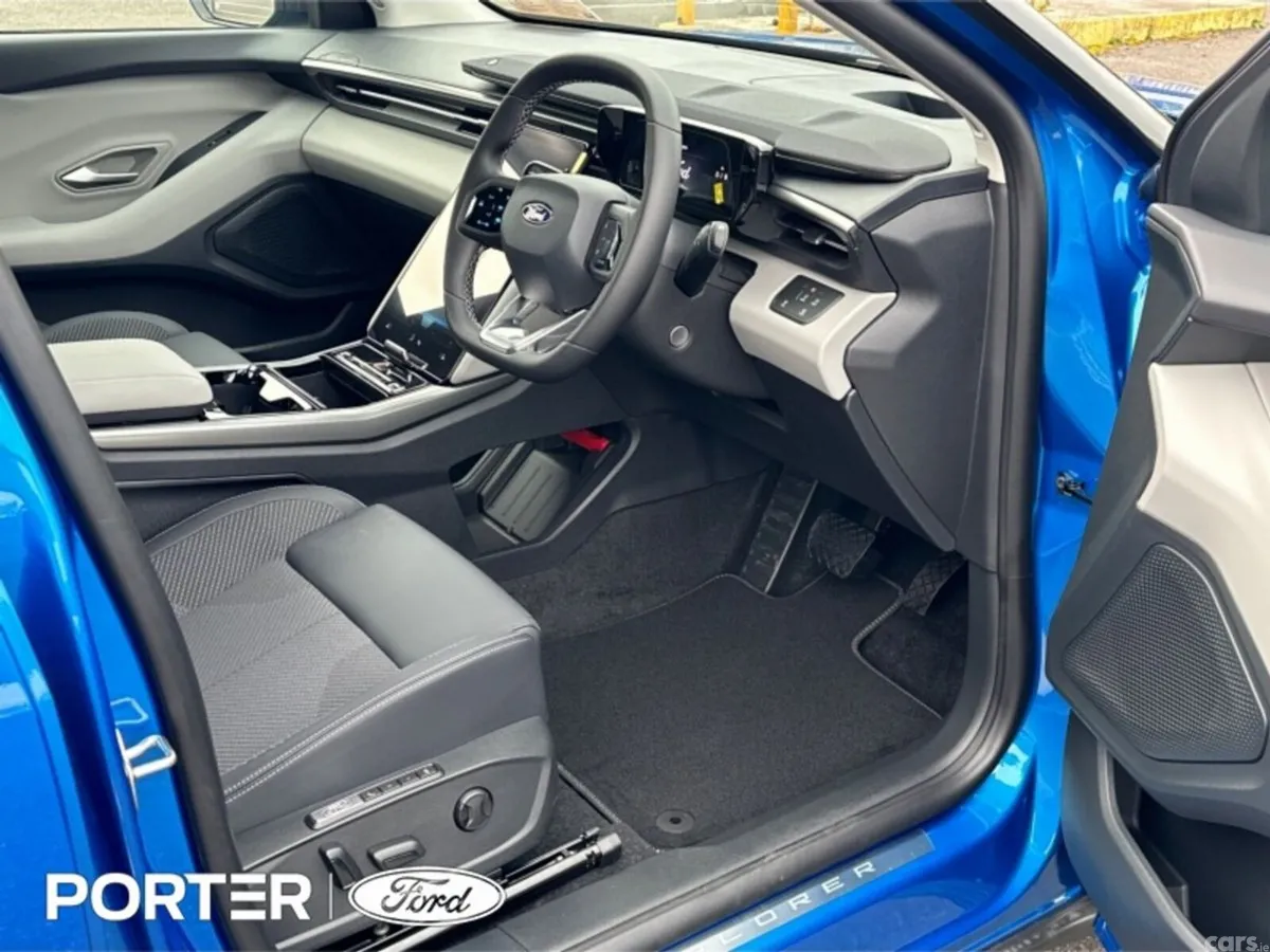Ford Explorer SUV, Electric, 2025, Blue