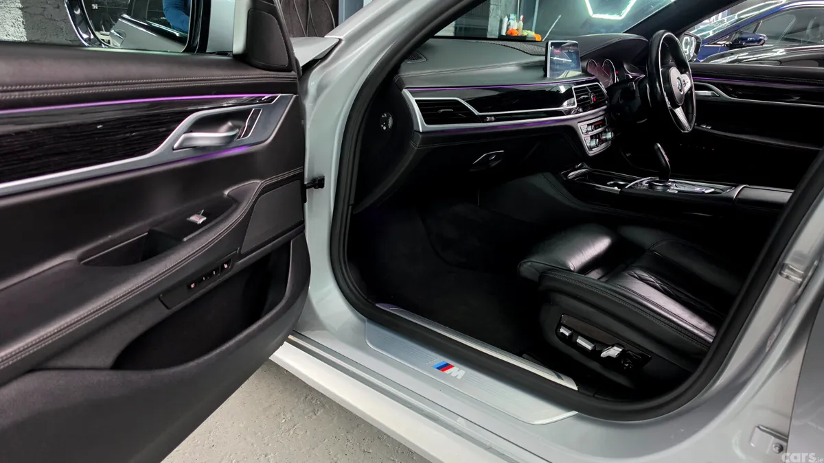 BMW 7-Series Saloon, Diesel, 2019, Silver