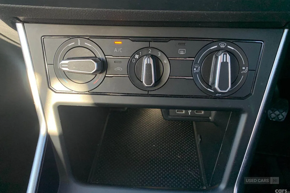 Volkswagen Polo Hatchback, Petrol, 2023, White