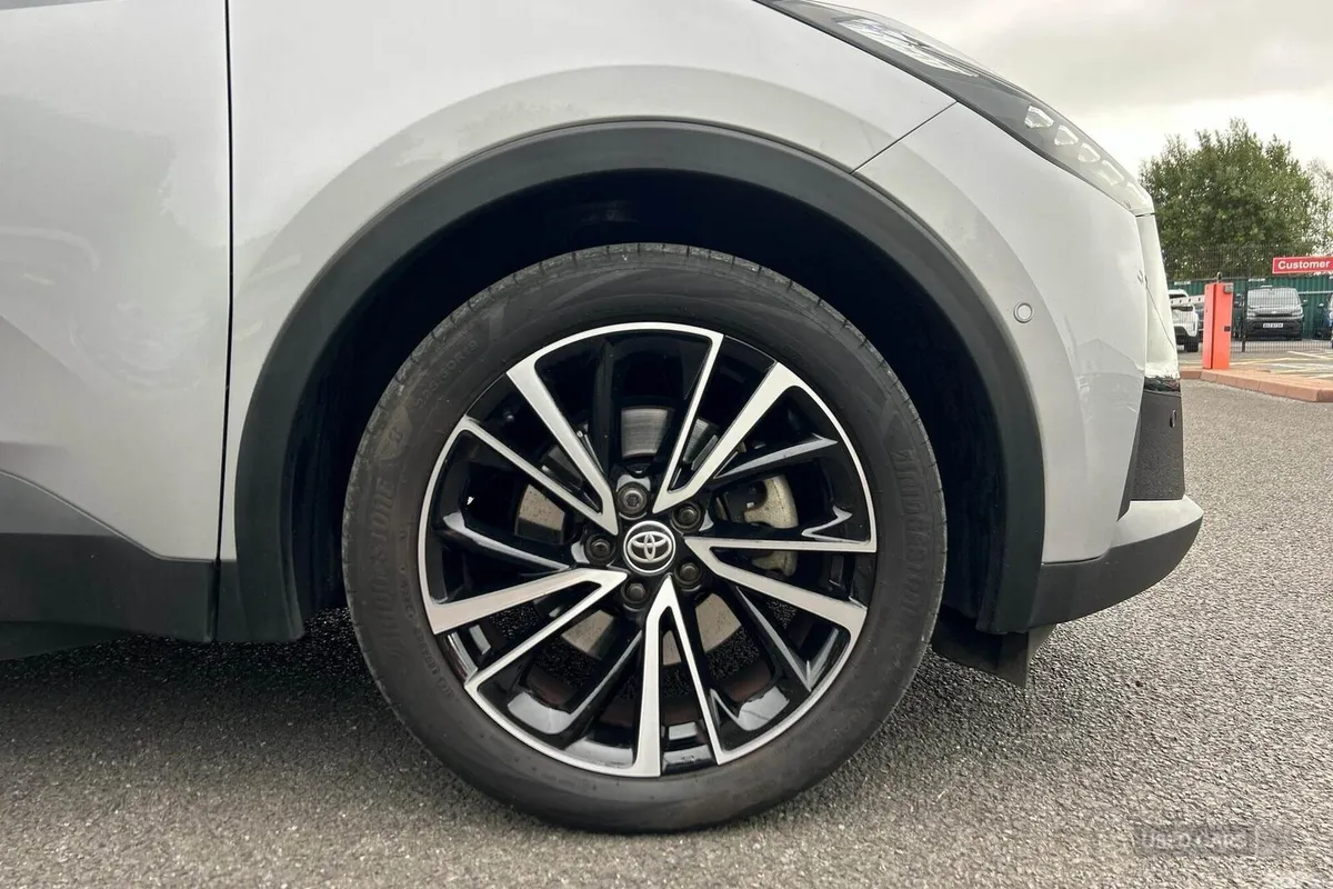 Toyota C-HR SUV, Petrol Plug-in Hybrid, 2024, Silver