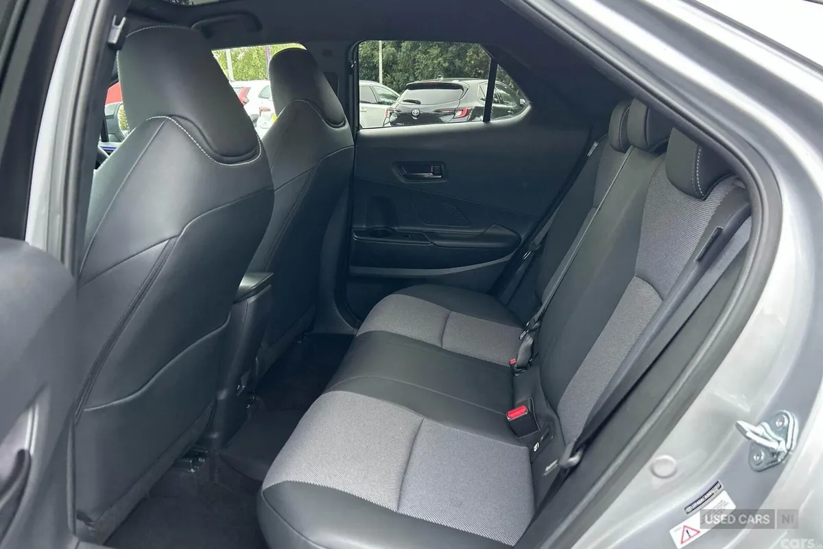 Toyota C-HR SUV, Petrol Plug-in Hybrid, 2024, Silver