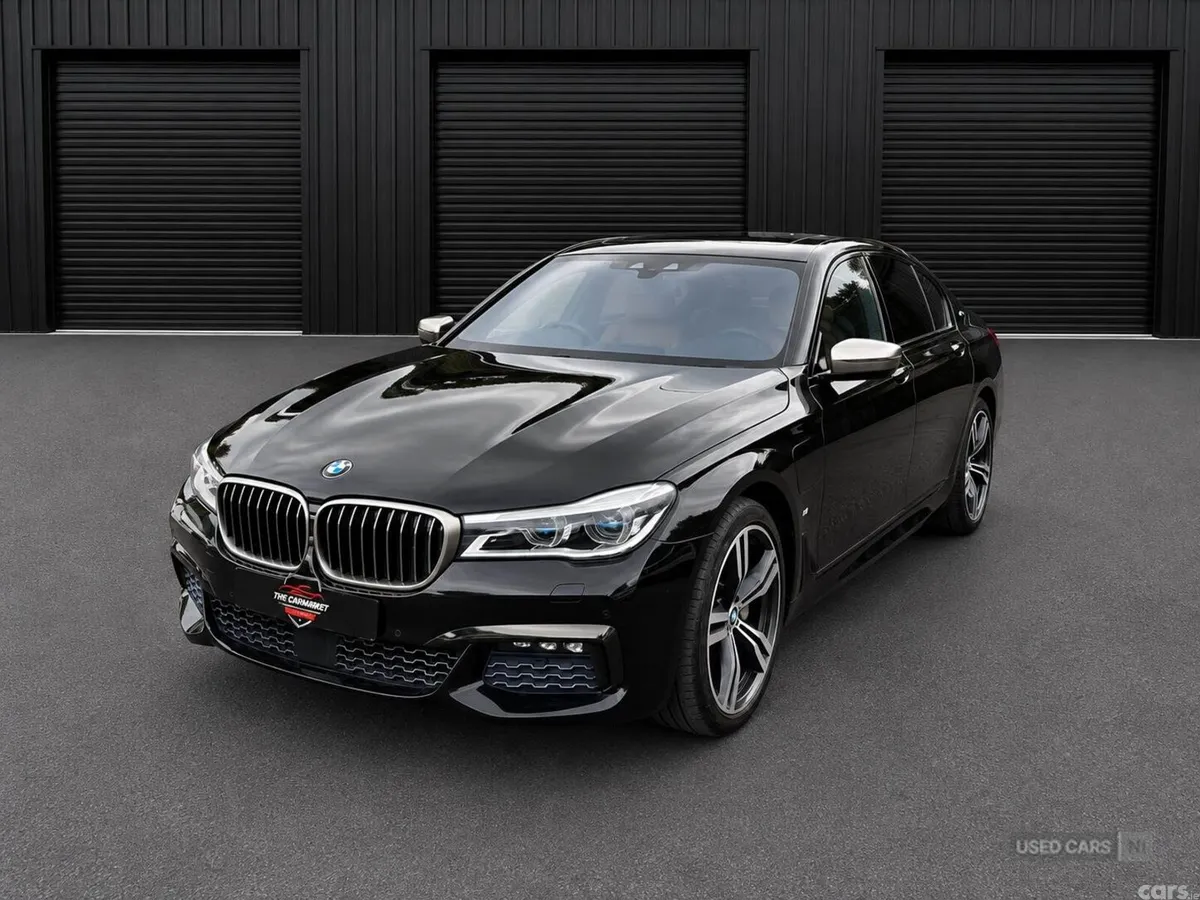 BMW 7-Series , Petrol Hybrid, 2017, Blue