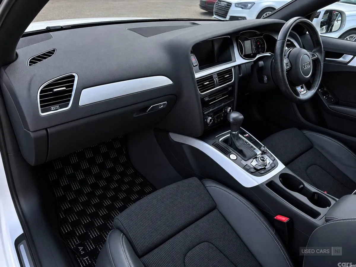 Audi A4 , Petrol, 2015, White