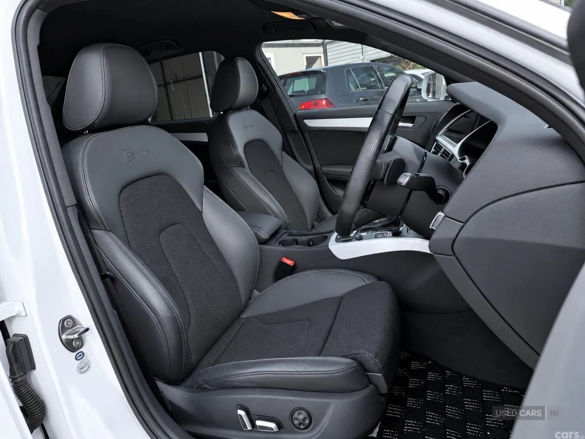 Audi A4 , Petrol, 2015, White