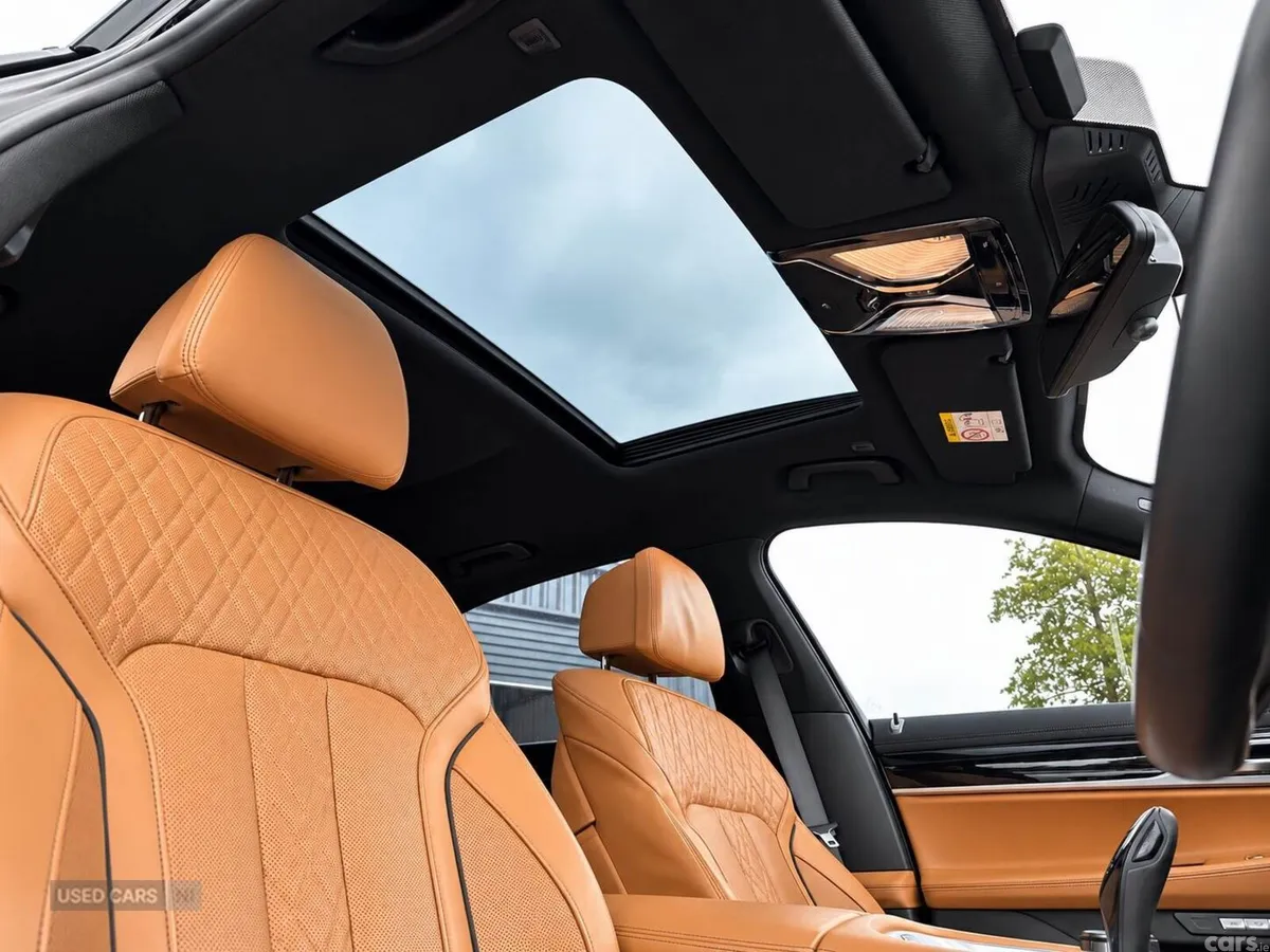 BMW 7-Series , Petrol Hybrid, 2017, Blue