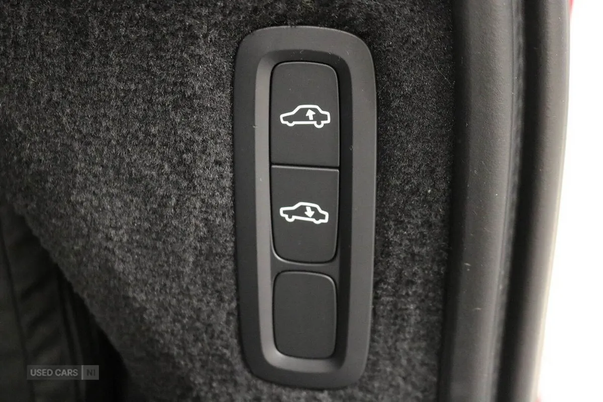Volvo XC90 SUV, Diesel Hybrid, 2021, Black