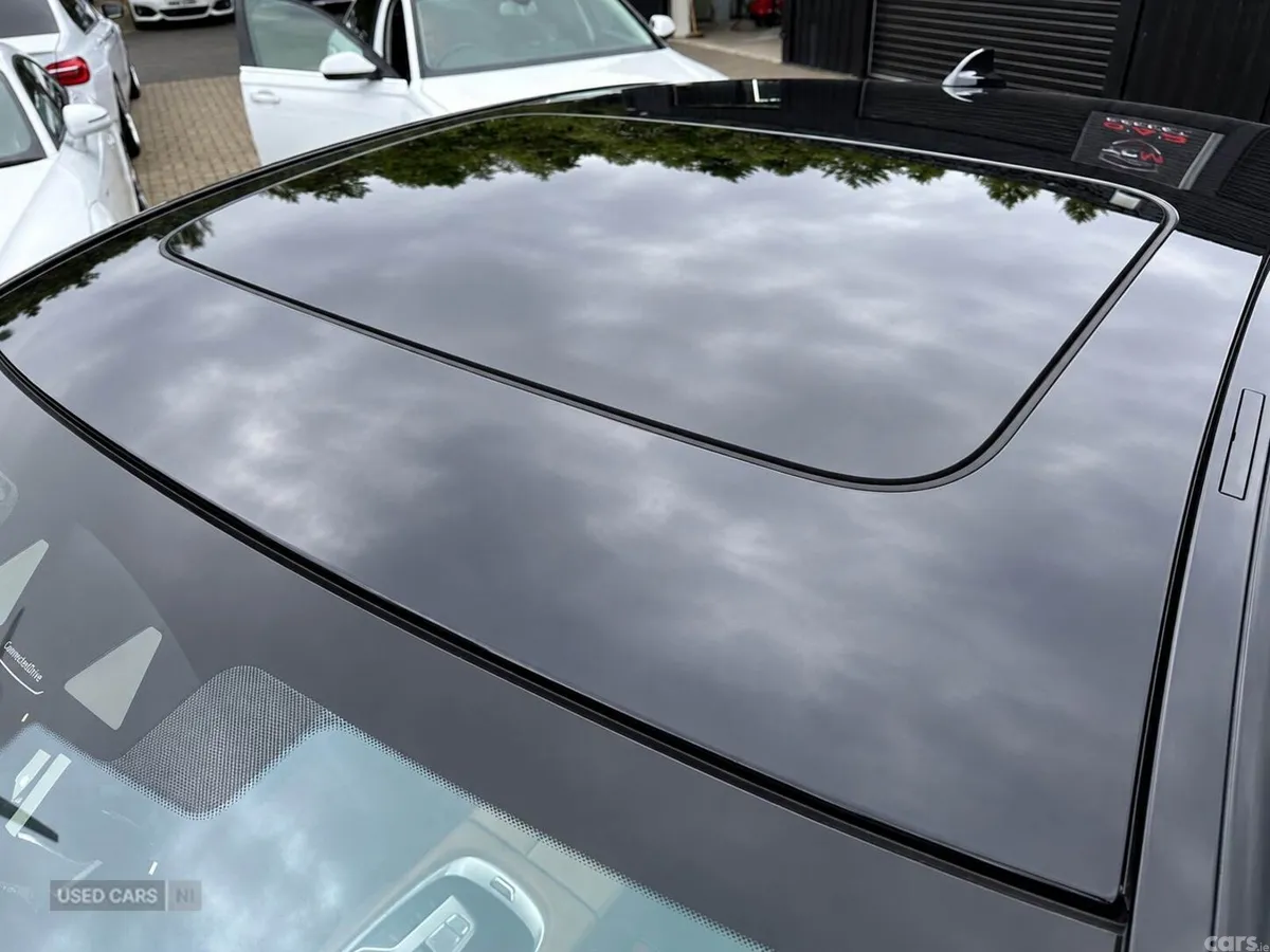 BMW 7-Series , Petrol Hybrid, 2017, Blue
