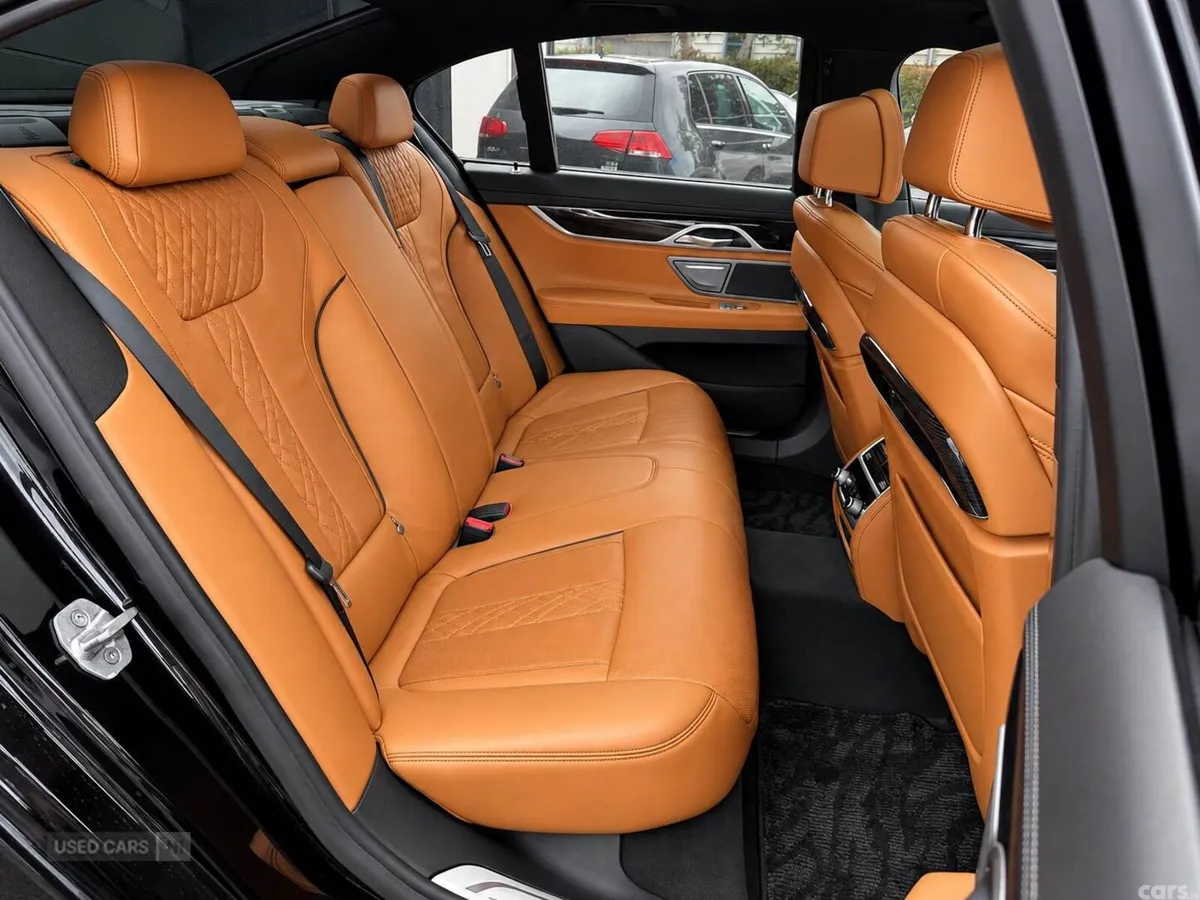 BMW 7-Series , Petrol Hybrid, 2017, Blue