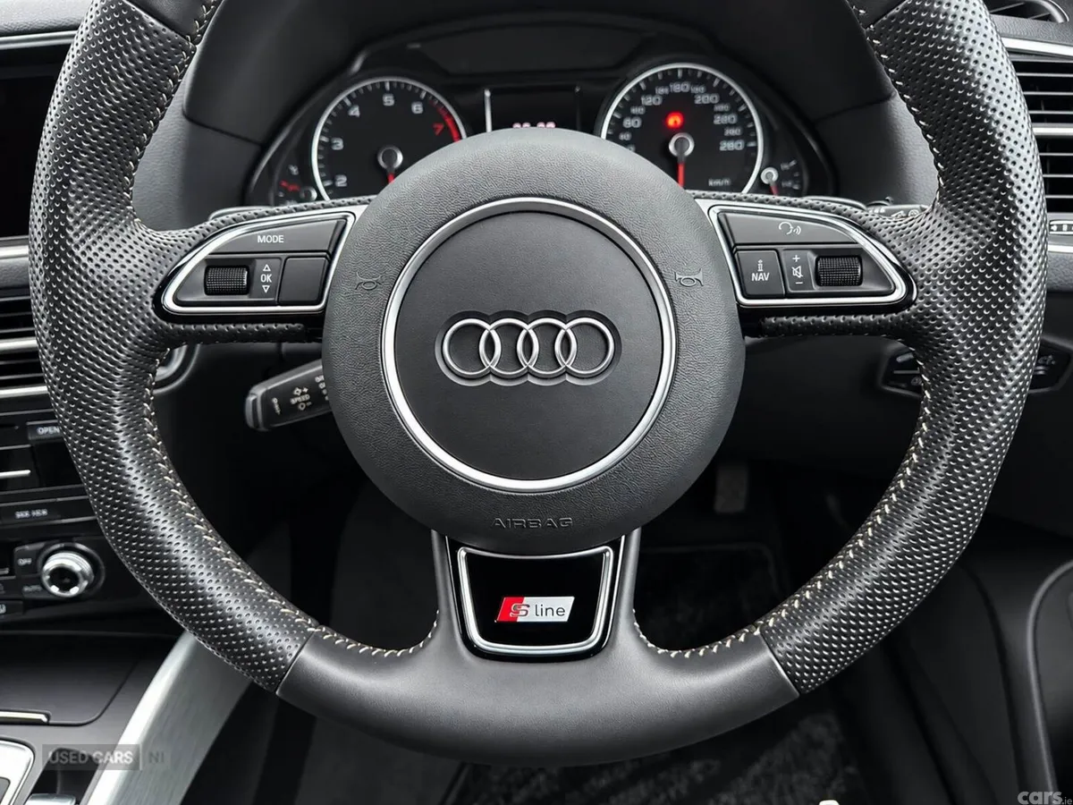 Audi Q5 , Petrol, 2013, 
