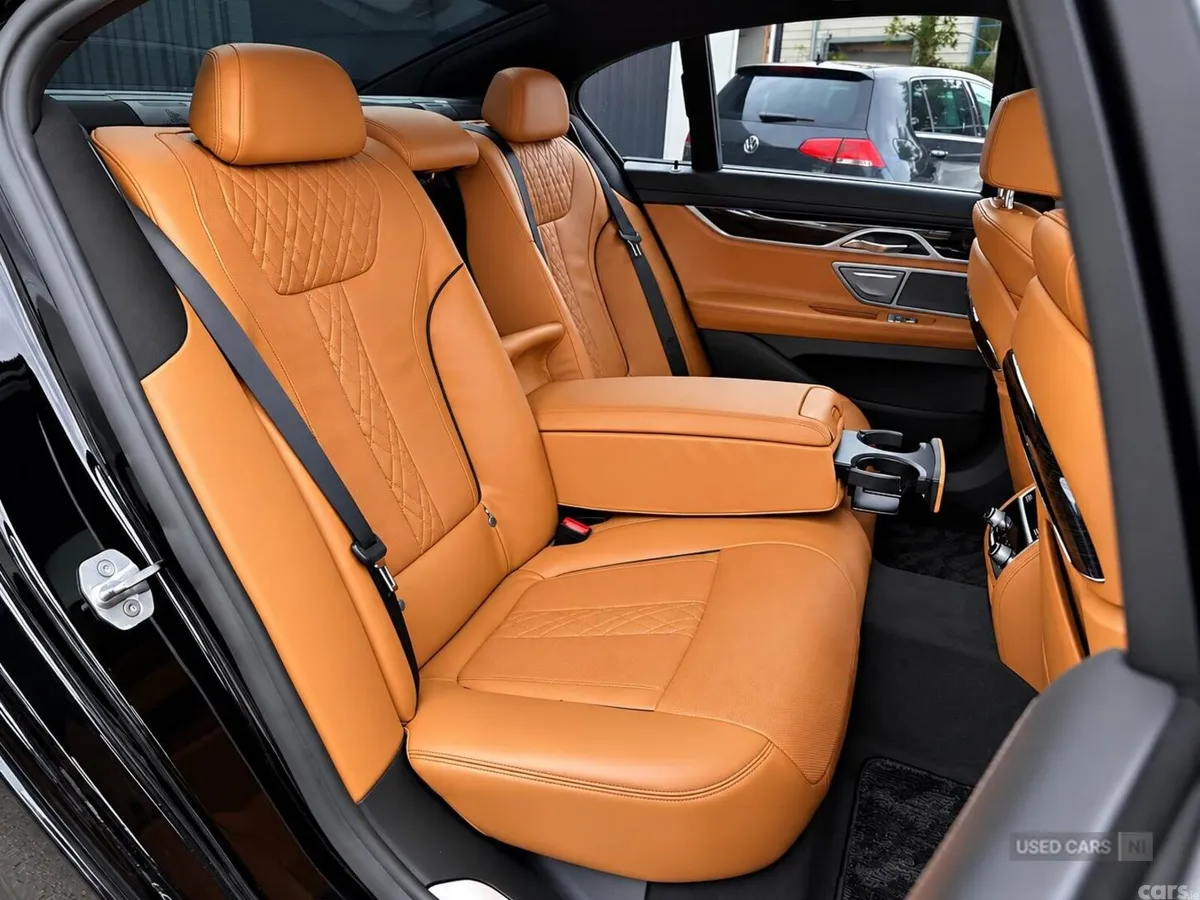 BMW 7-Series , Petrol Hybrid, 2017, Blue