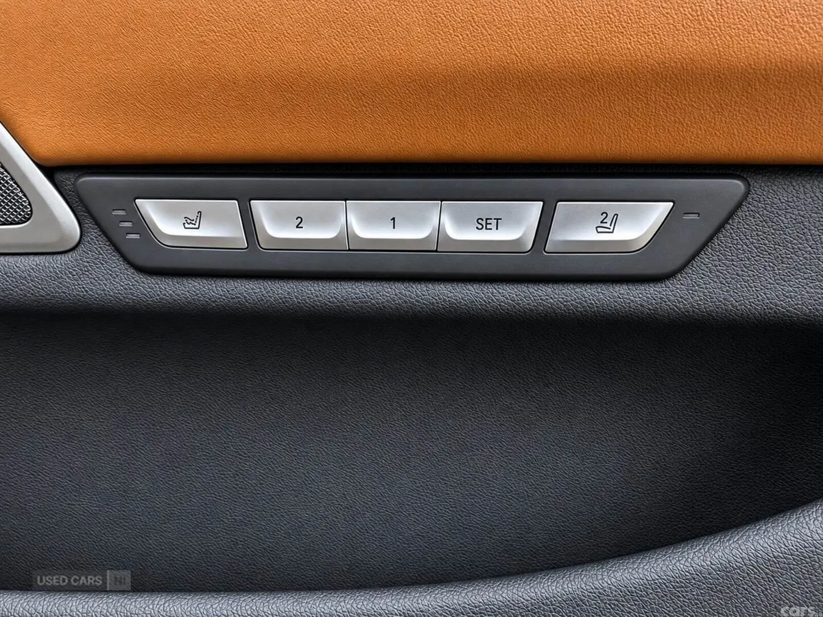 BMW 7-Series , Petrol Hybrid, 2017, Blue