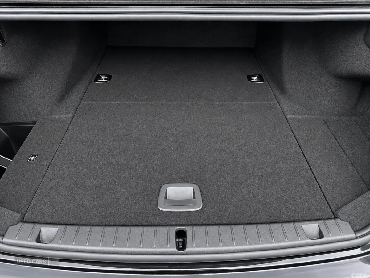BMW 7-Series , Petrol Hybrid, 2017, Blue