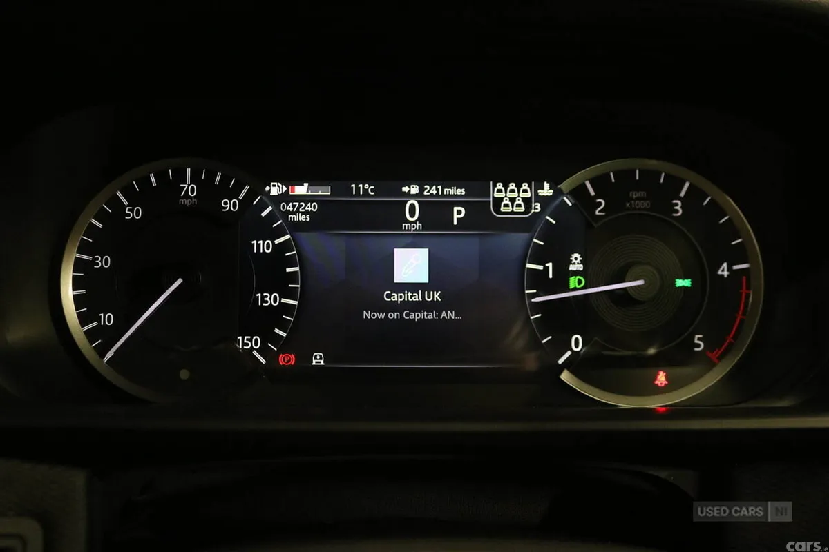 Land Rover Discovery SUV, Diesel, 2023, Grey