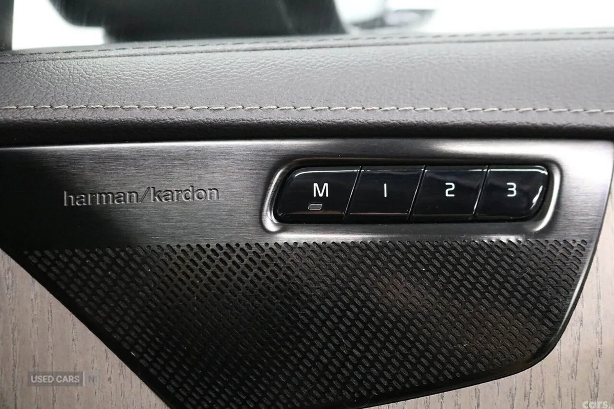 Volvo XC90 SUV, Diesel Hybrid, 2021, Black