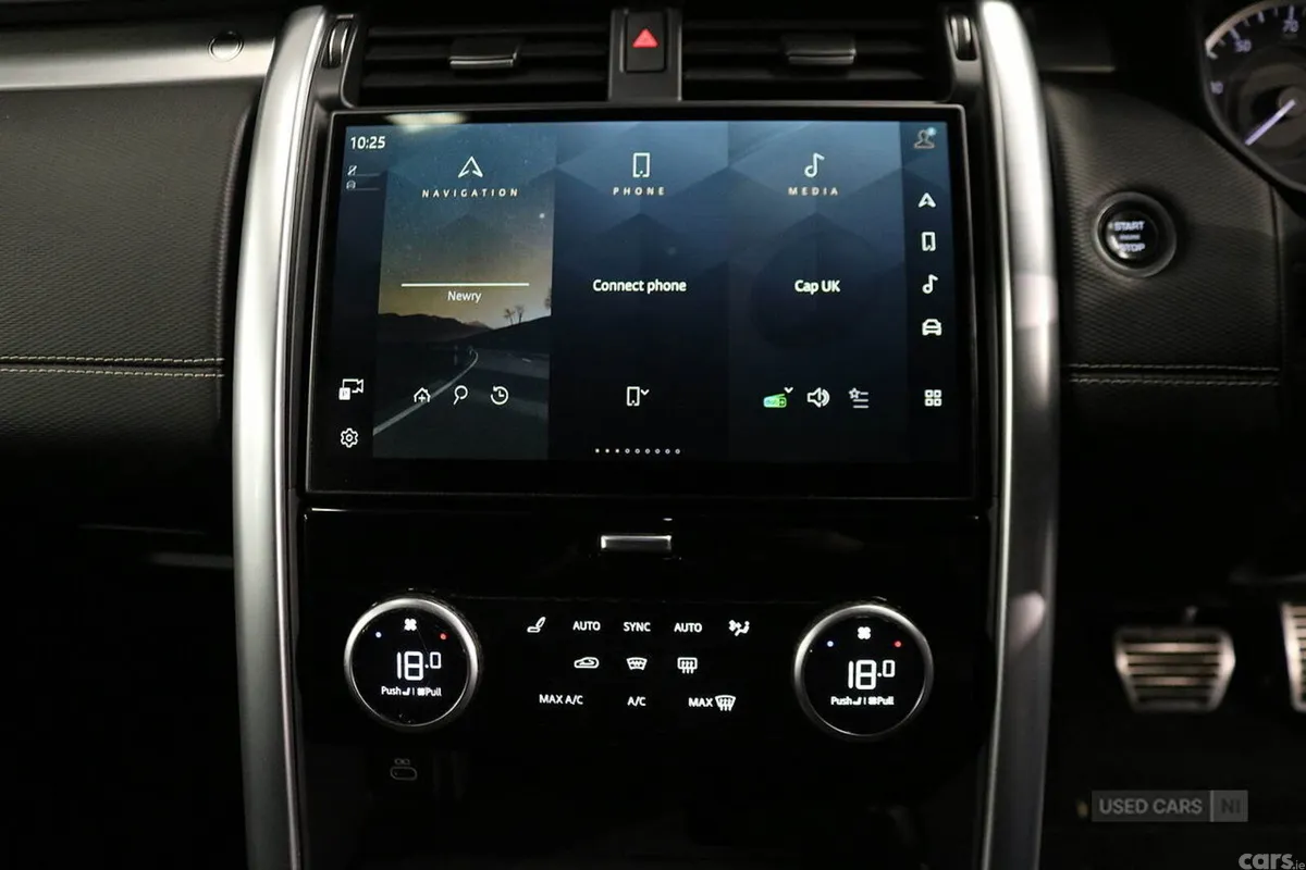 Land Rover Discovery SUV, Diesel, 2023, Grey