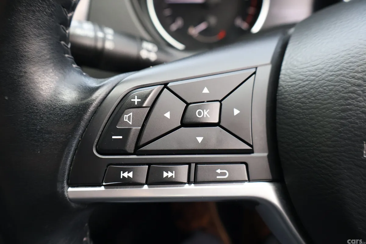 Nissan Qashqai SUV, Diesel, 2017, Blue