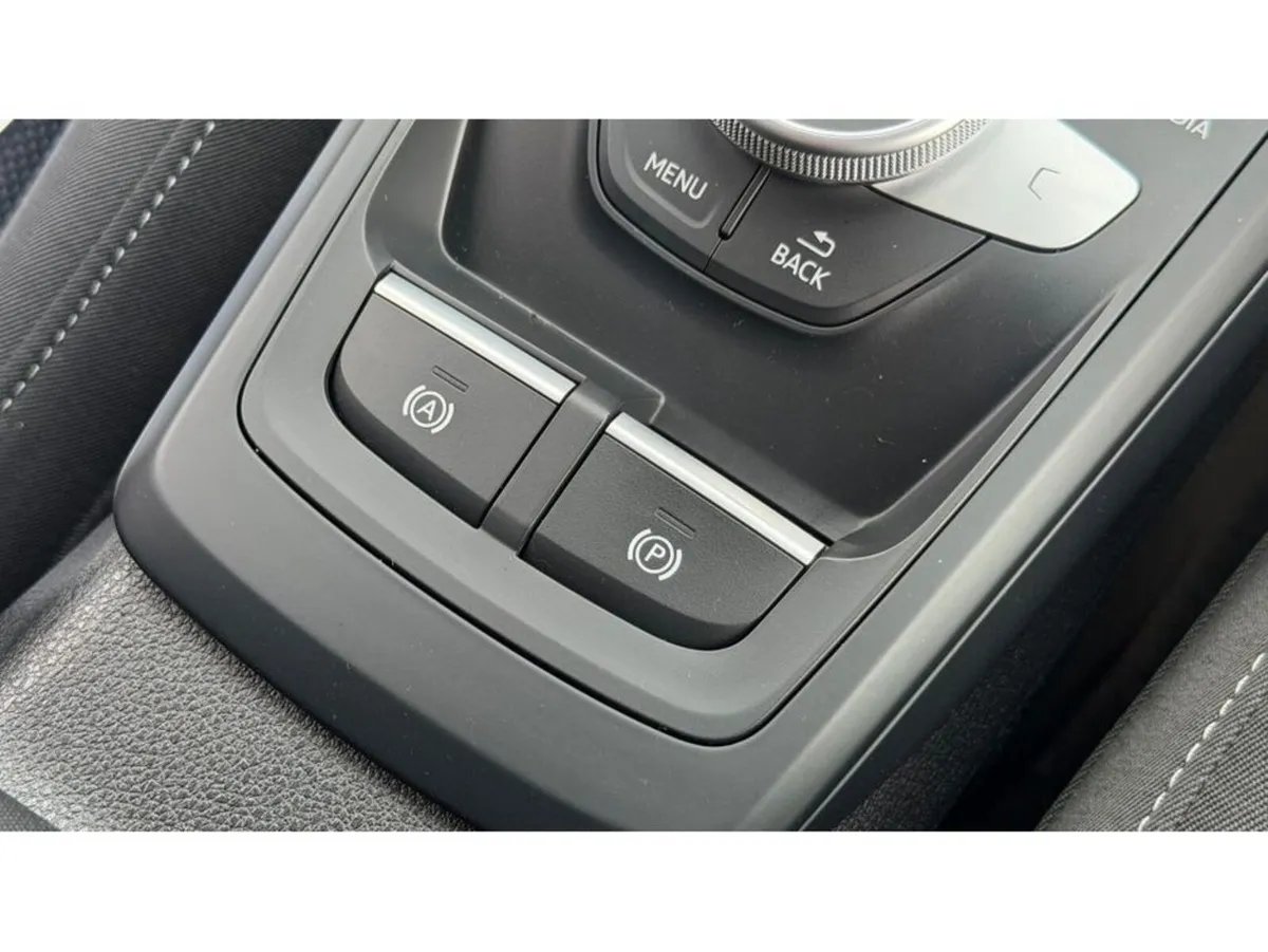 Audi Q2 SUV, Petrol, 2019, White