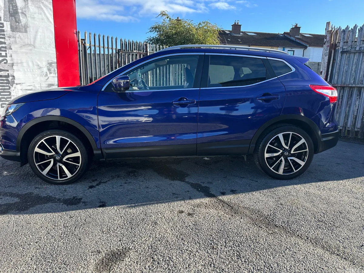 Nissan Qashqai SUV, Petrol, 2017, Blue