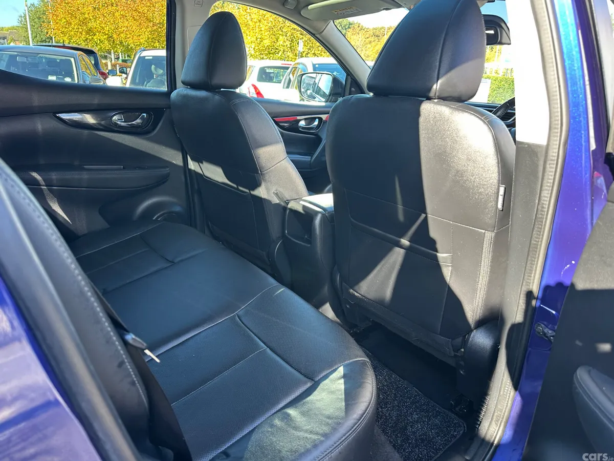 Nissan Qashqai SUV, Petrol, 2017, Blue