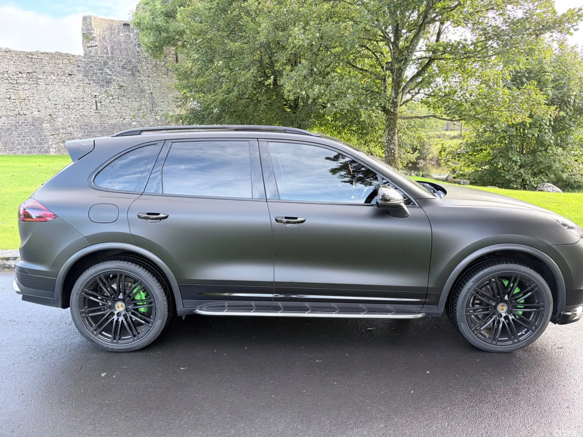 Porsche Cayenne SUV, Diesel, 2015, Grey