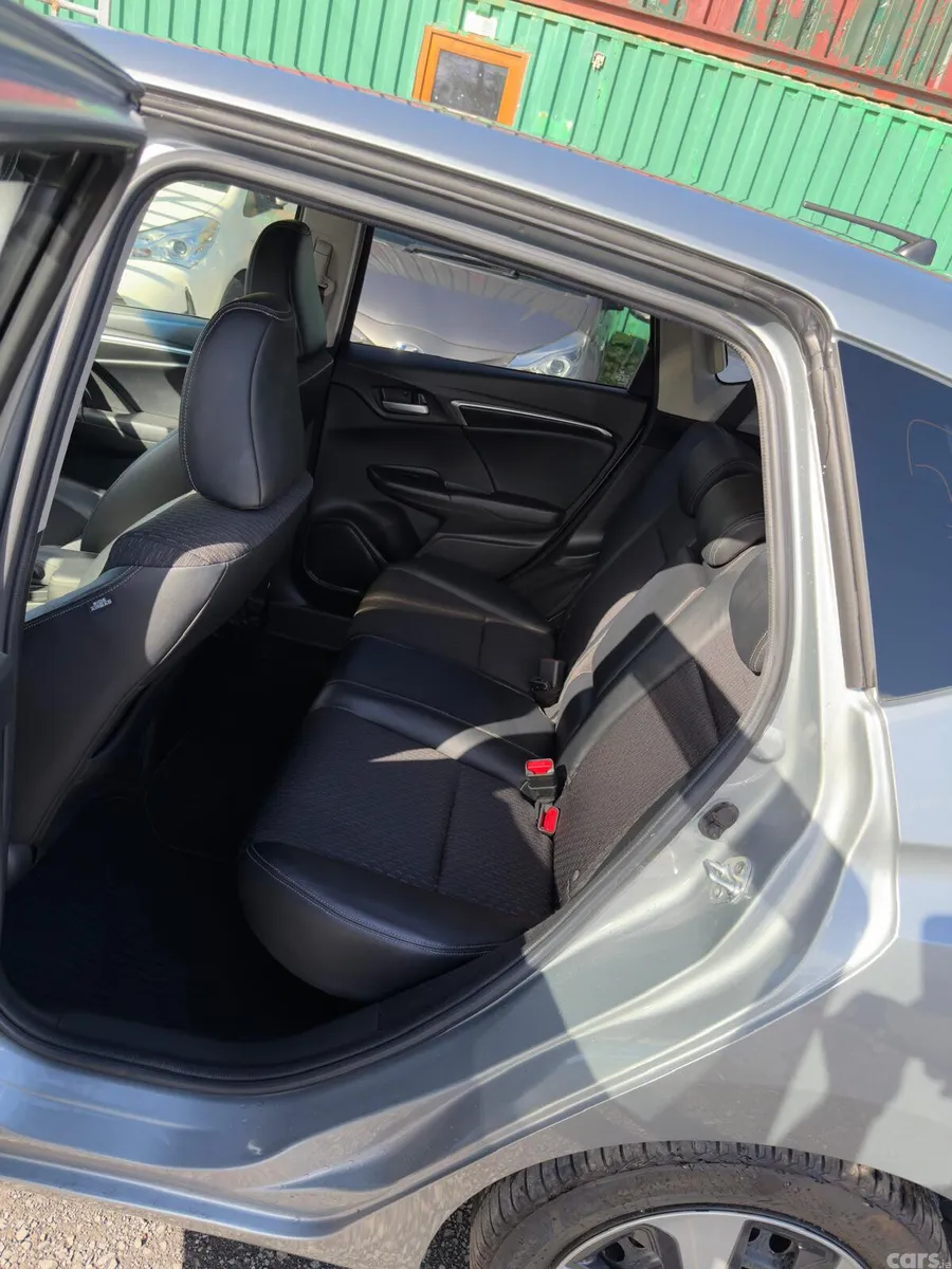 Honda Fit Hatchback, Petrol Hybrid, 2017, Silver