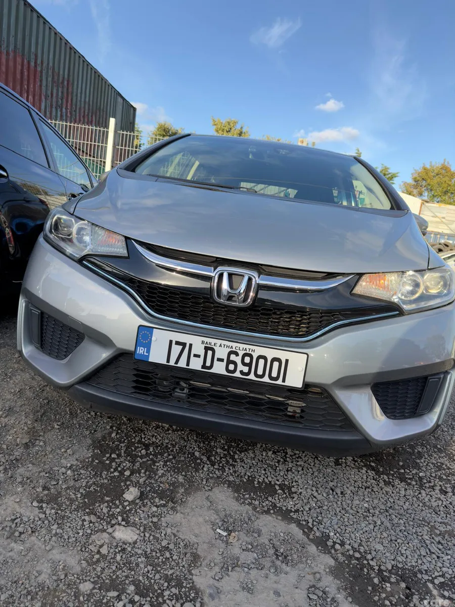 Honda Fit Hatchback, Petrol Hybrid, 2017, Silver