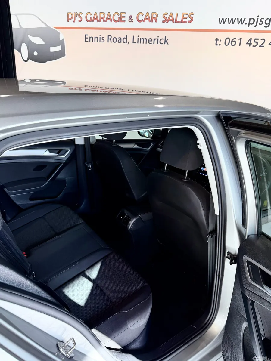 Volkswagen Golf Hatchback, Diesel, 2019, Silver