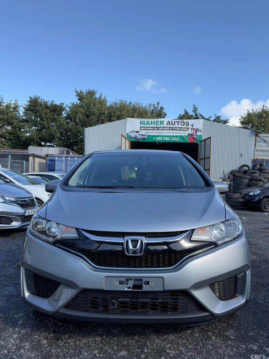 Honda Fit Hatchback, Petrol Hybrid, 2017, Silver