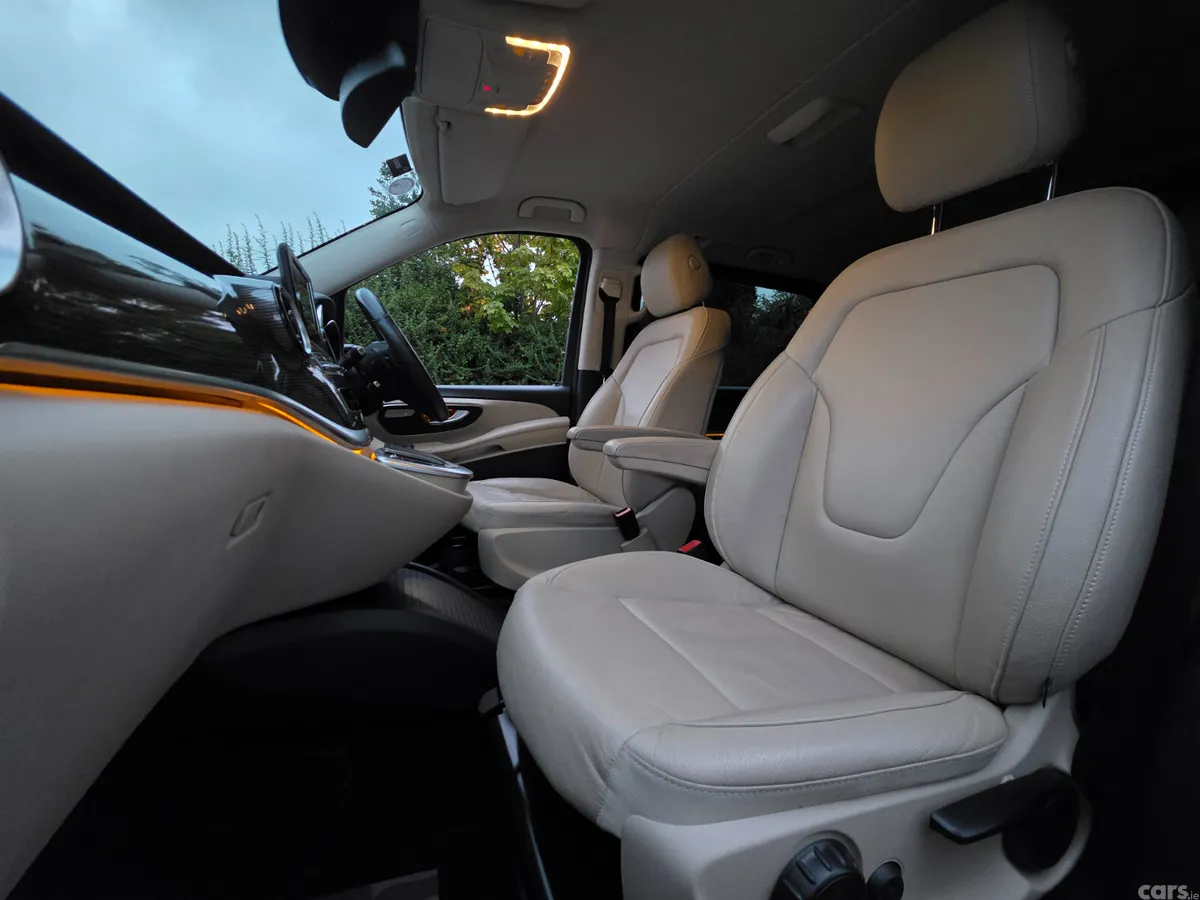 Mercedes-Benz V-Class MPV, Diesel, 2023, Black