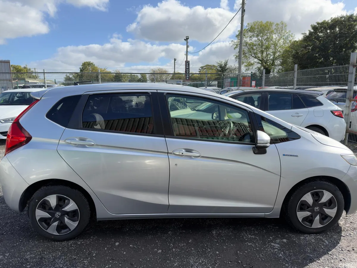 Honda Fit Hatchback, Petrol Hybrid, 2015, Silver