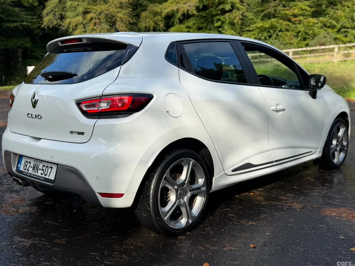 Renault Clio Hatchback, Diesel, 2018, White