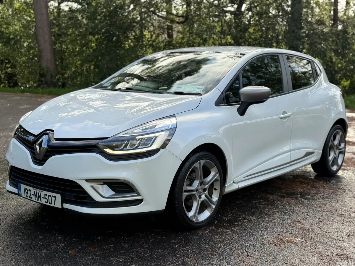Renault Clio Hatchback, Diesel, 2018, White