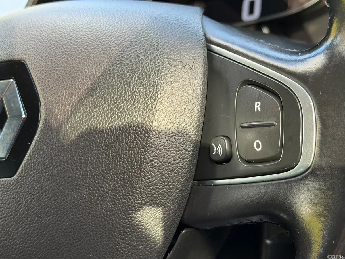Renault Clio Hatchback, Diesel, 2018, White