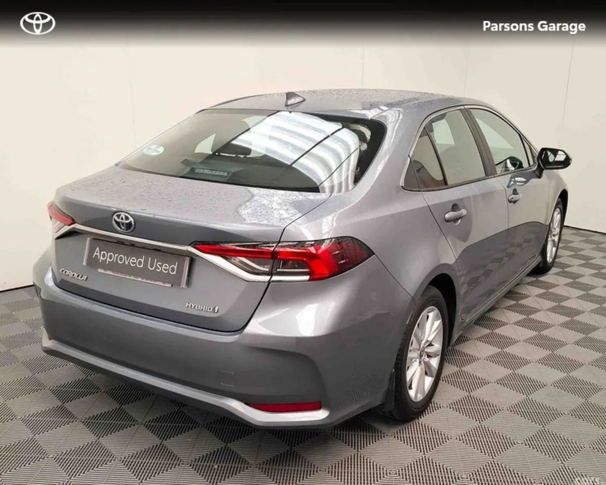 Toyota Corolla Saloon, Petrol Hybrid, 2023, Grey