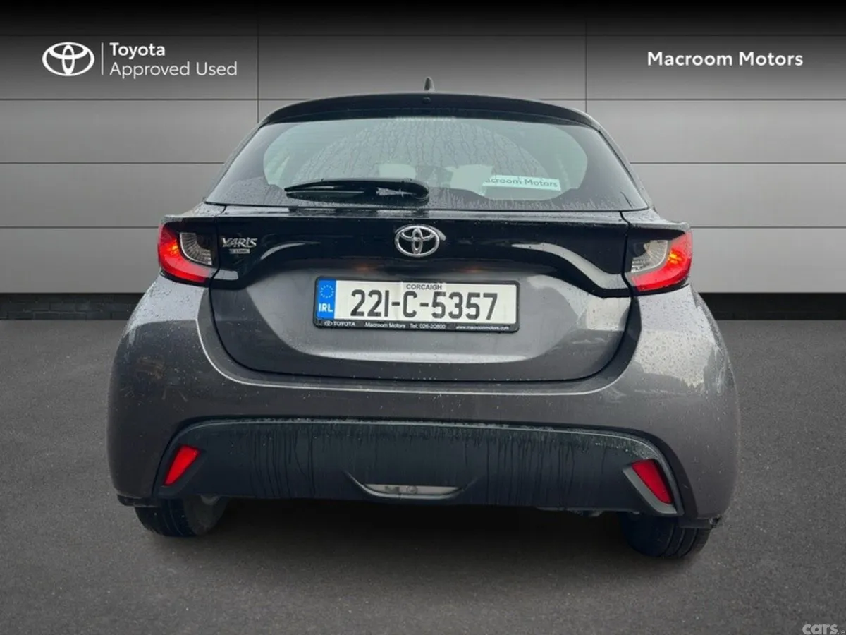 Toyota Yaris Hatchback, Petrol, 2022, Grey