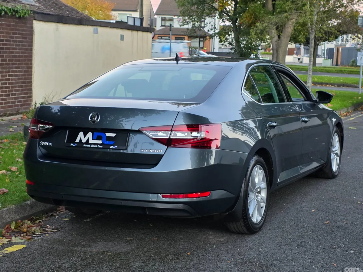Skoda Superb Saloon, Diesel, 2017, Grey
