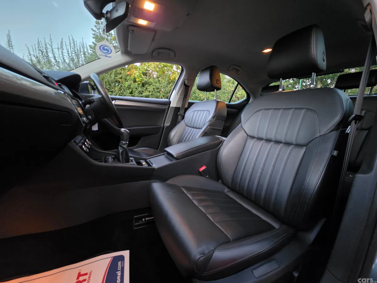 Skoda Superb Saloon, Diesel, 2017, Grey