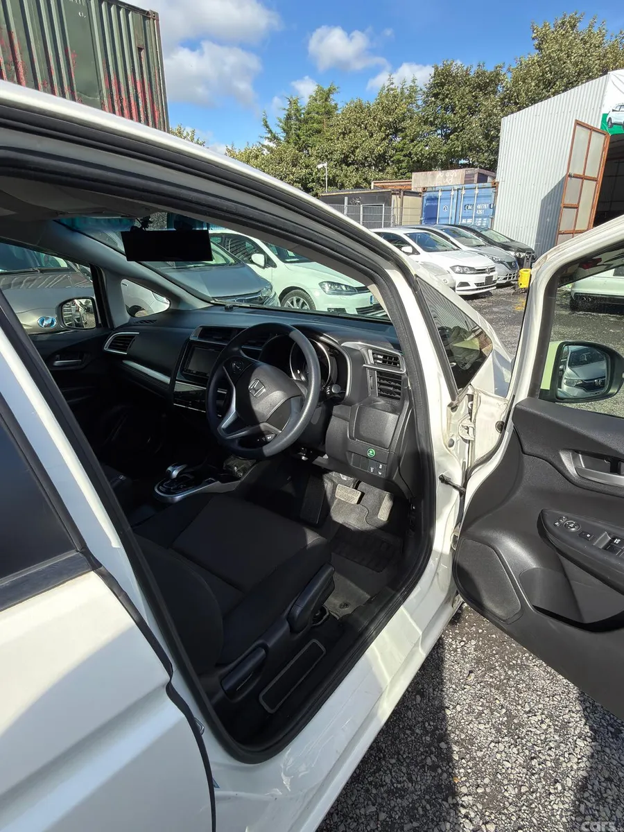 Honda Fit Hatchback, Petrol Hybrid, 2015, White